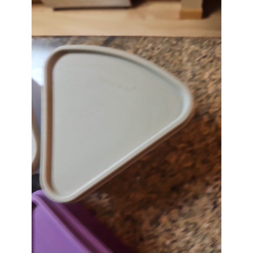 Set of 4 Vintage Tupperware Pie Piece Slice Wedge Containers Keepers With Lids - Picture 3 of 5